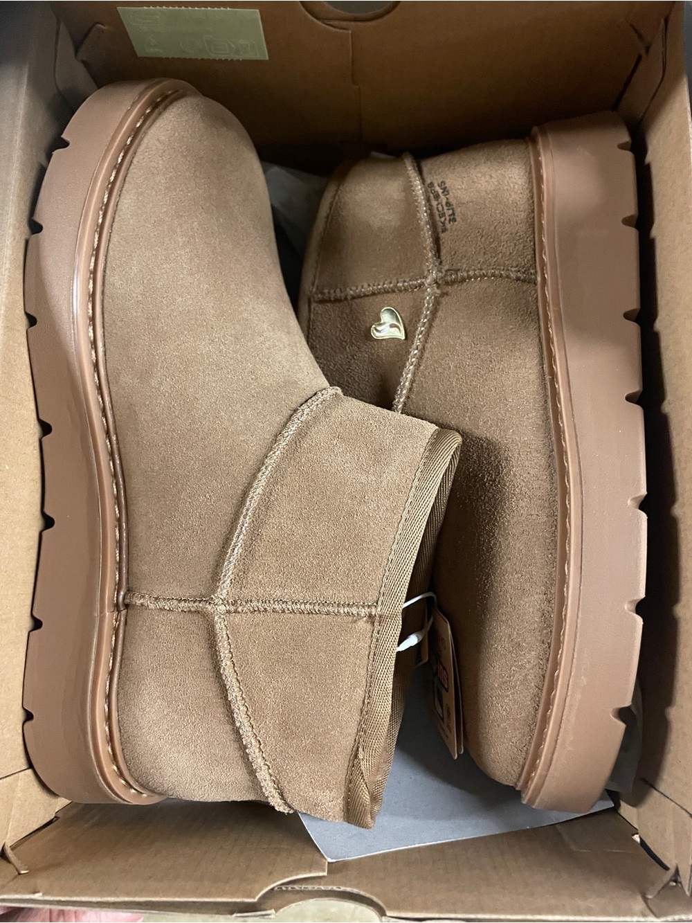 Skechers Women’s Keepsakes Cozy Mini Boots Chestnut Suede Fur Lined Size 7